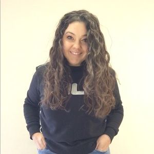 Meet your Posher, Lora